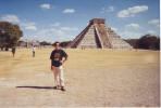 Ale_ChichenItza_Mexico